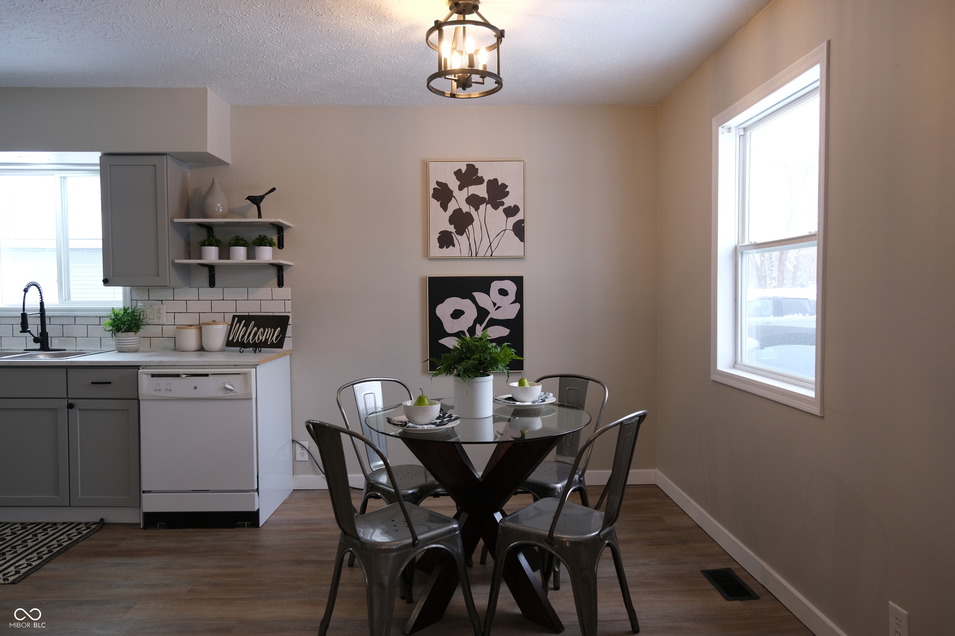 320 South Roena Street Indianapolis, IN 46241 - Photo 8 of 26