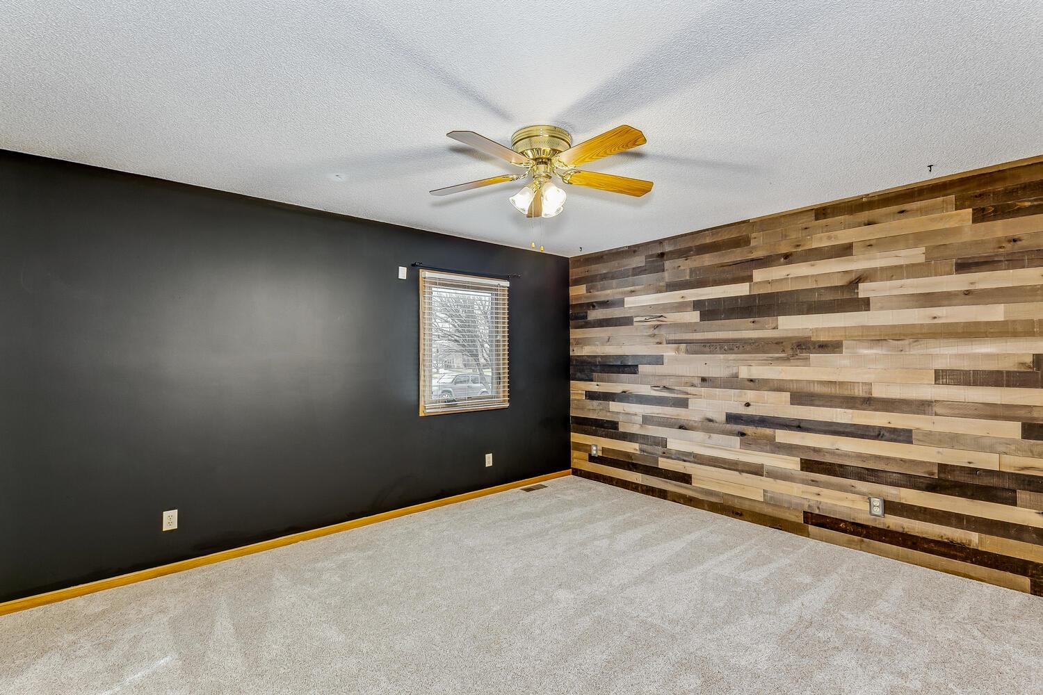 422 South Limuel Street Wichita, KS 67235 - Photo 10 of 26