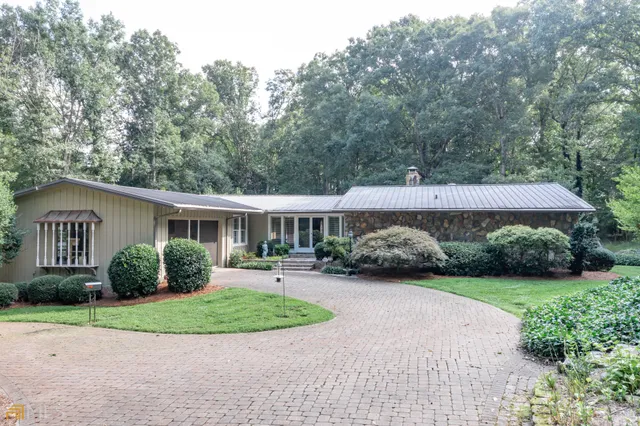 $619,900 | 2000 Alto-Mud Creek Road, Alto, GA 30510