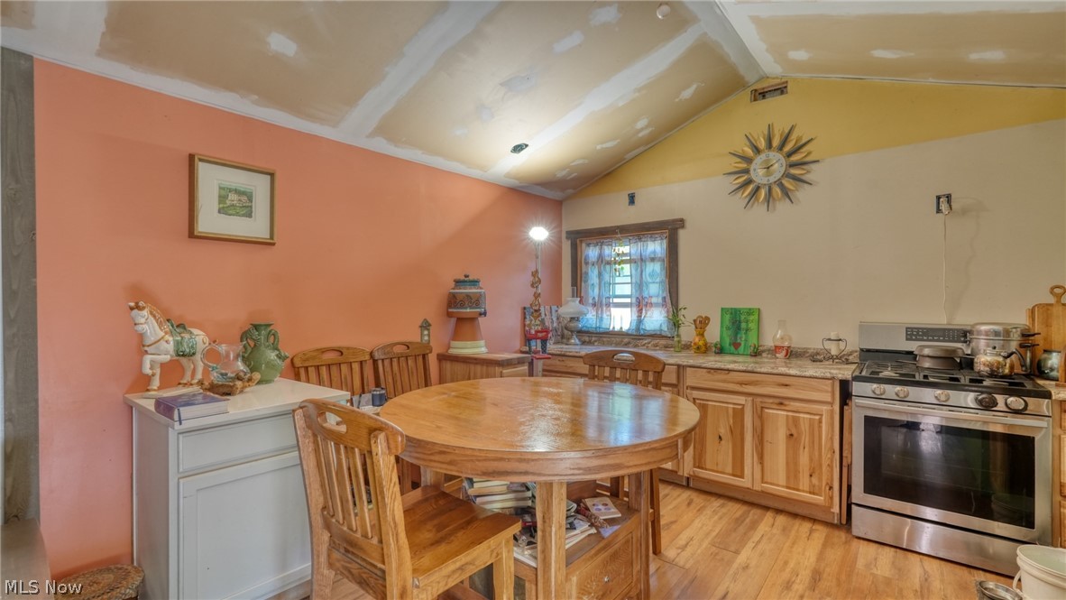 60040 Bliss Road New Concord, OH 43762 - Photo 5 of 26