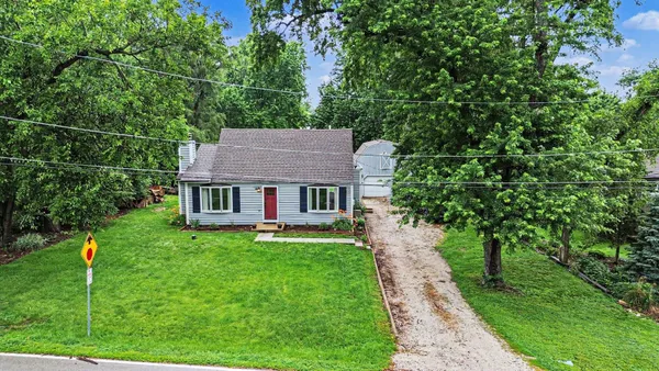 $445,000 | 5S254 Radcliff Road, Naperville, IL 60563
