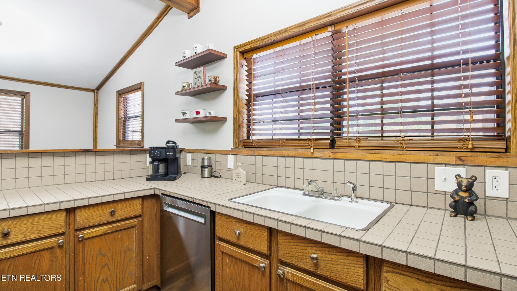 355 Boat Gunnel Road Townsend, TN 37882 - Photo 10 of 43
