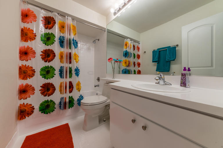 6356 Pond Apple Road Boca Raton, FL 33433 - Photo 15 of 26 6356 Pond Apple Guest Bath 1