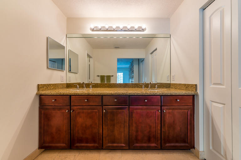 6356 Pond Apple Road Boca Raton, FL 33433 - Photo 18 of 26 6356 Pond Apple Mast Vanity