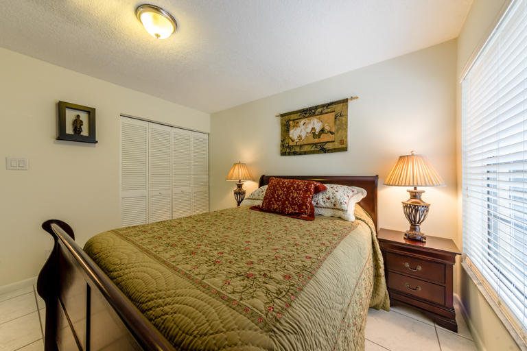6356 Pond Apple Road Boca Raton, FL 33433 - Photo 20 of 26 6356 Pond Apple Guest Bed 2