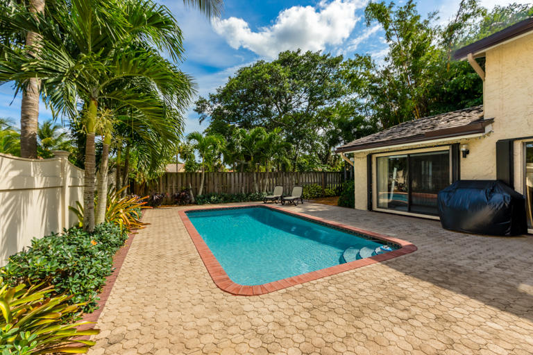 6356 Pond Apple Road Boca Raton, FL 33433 - Photo 23 of 26 6356 Pond Apple Pool 1