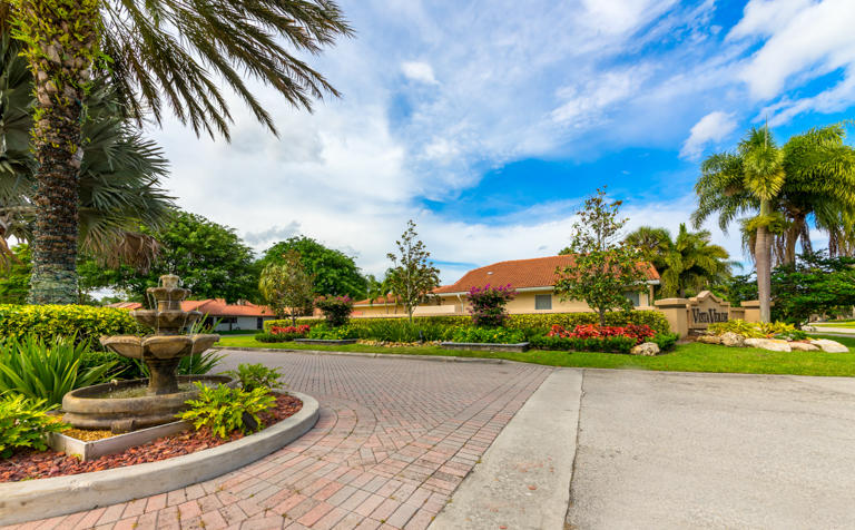 6356 Pond Apple Road Boca Raton, FL 33433 - Photo 26 of 26 6356 Pond Apple Comm Entry