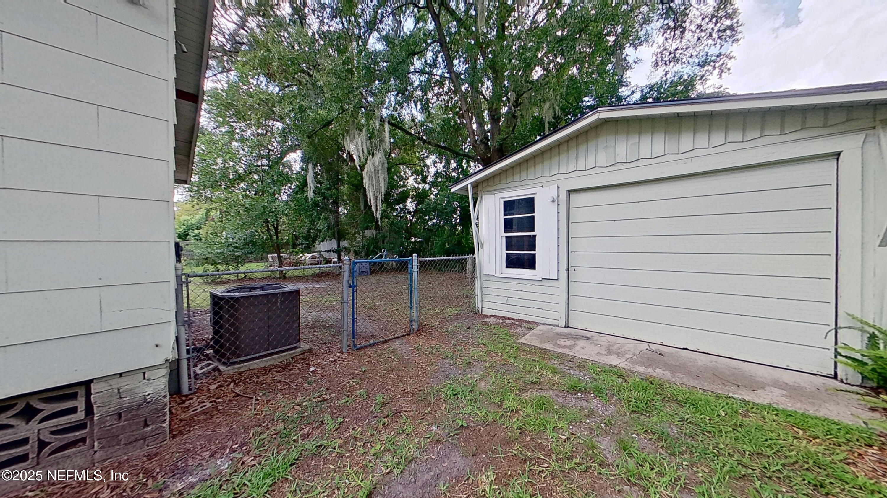1844 Thacker Avenue Jacksonville, FL 32207 - Photo 21 of 26 08202025_200109