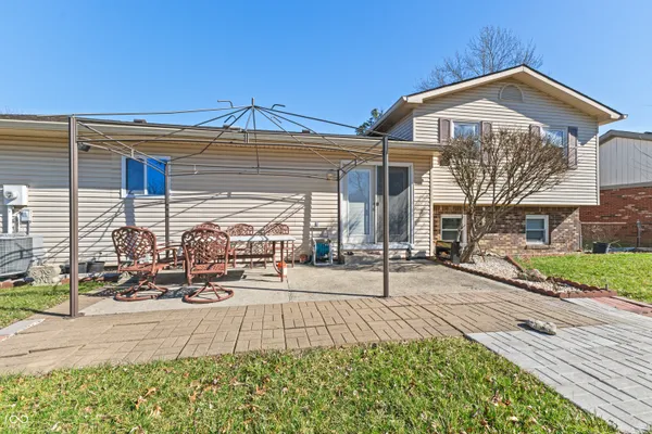 $285,000 | 4902 Dancer Drive, Indianapolis, IN 46237