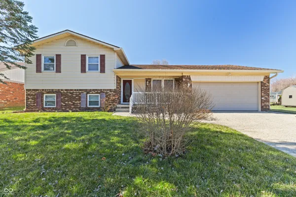$285,000 | 4902 Dancer Drive, Indianapolis, IN 46237