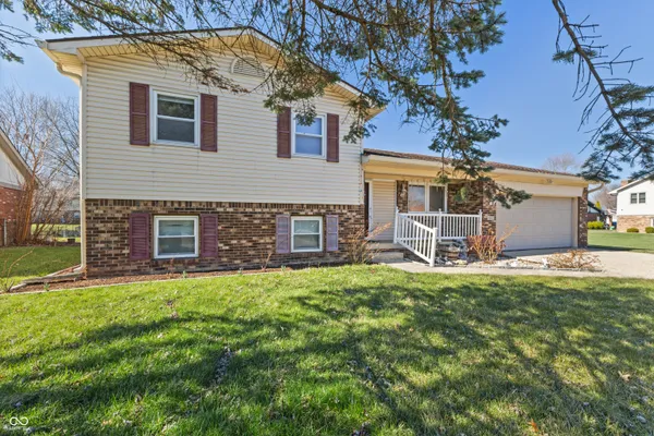 $285,000 | 4902 Dancer Drive, Indianapolis, IN 46237