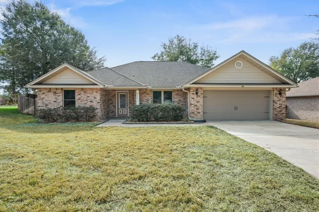 $300,000 | 409 Serene Court, Crestview, FL 32539