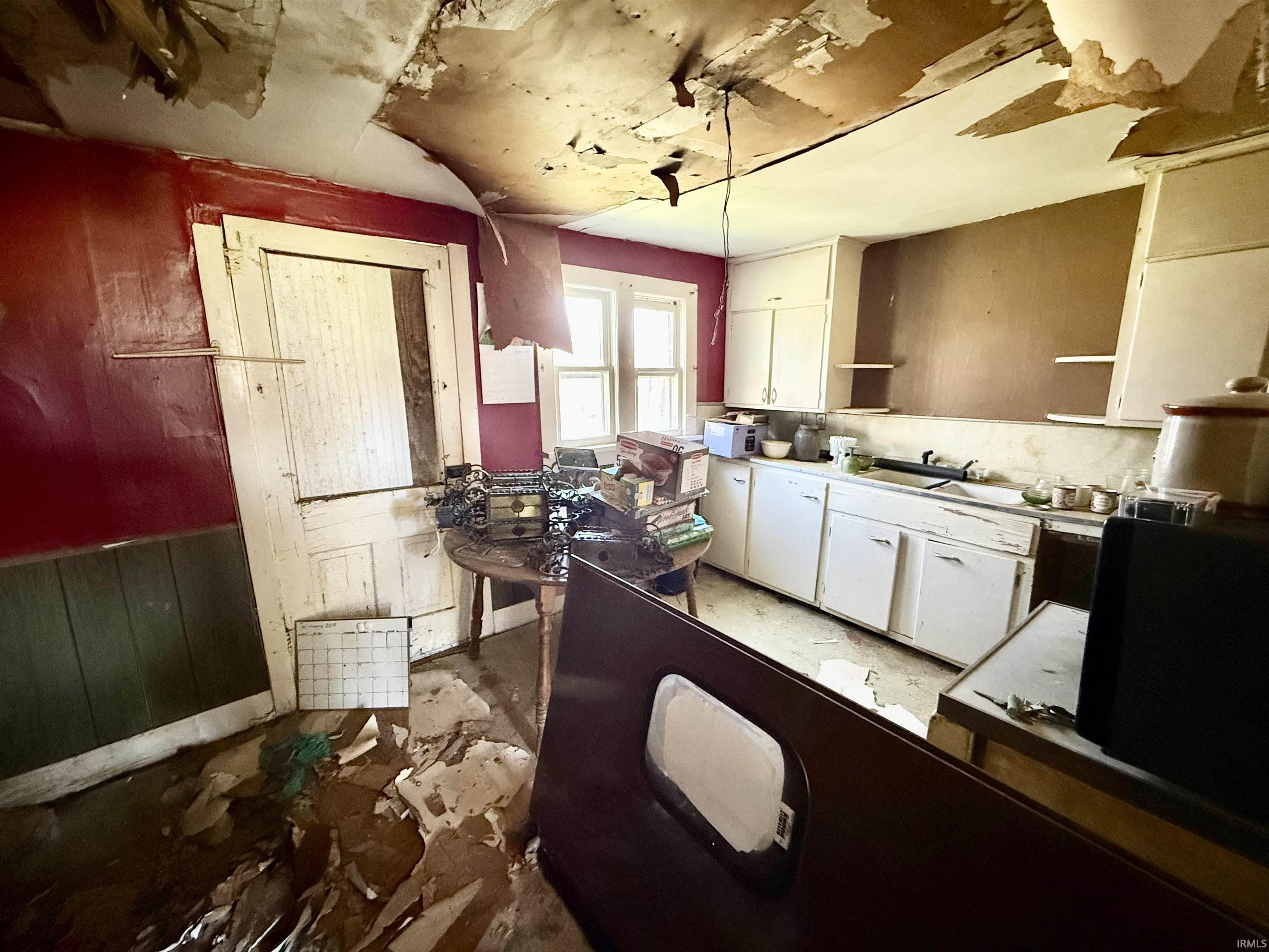 2418 H Street Bedford, IN 47421 - Photo 7 of 10