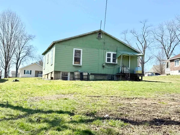 $49,900 | 2418 H Street, Bedford, IN 47421