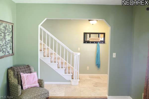 6344 Maplewood Road Mayfield Heights, OH 44124 - Photo 4 of 25