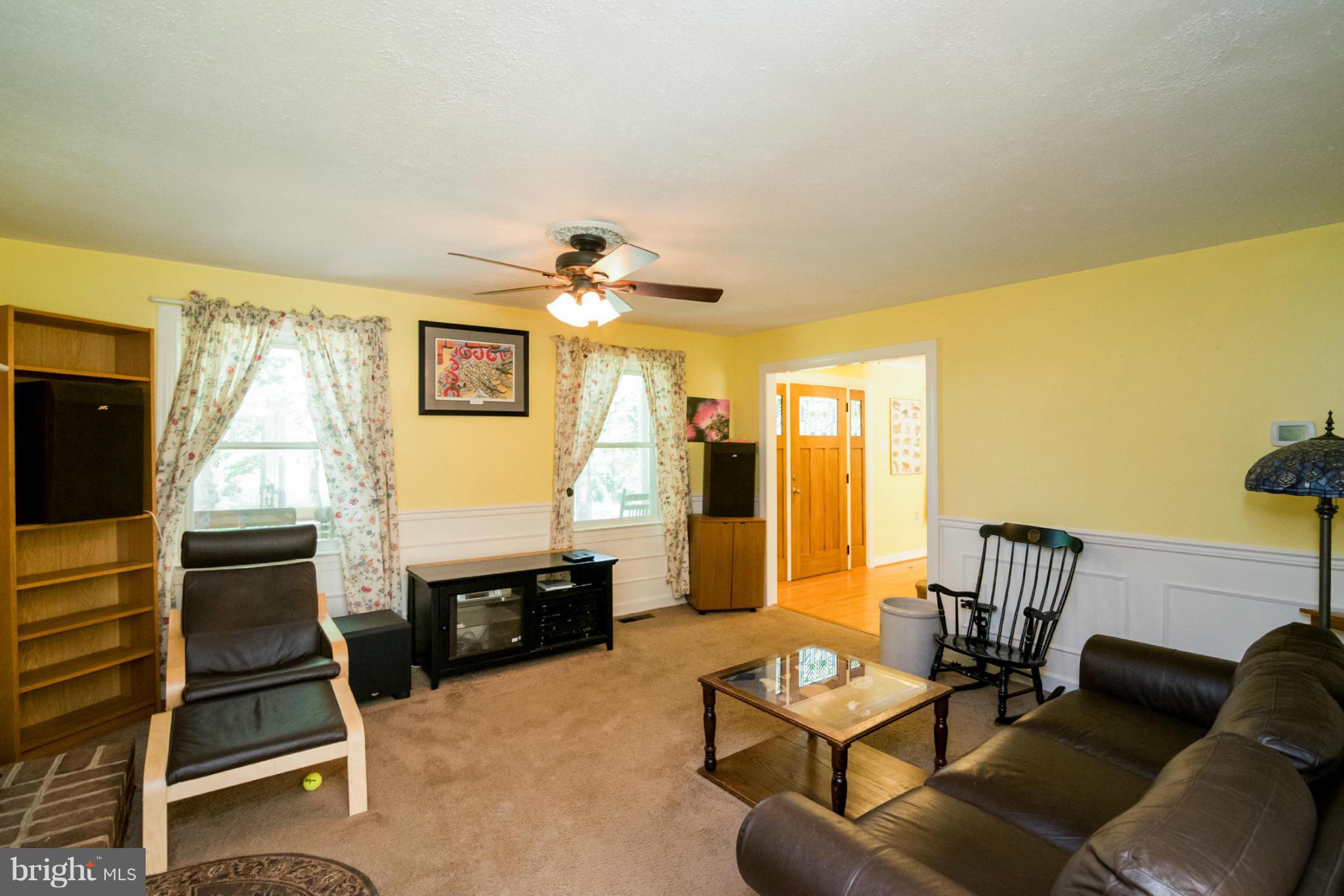 4011 Mills Road Sharpsburg, MD 21782 - Photo 13 of 30 Family Room