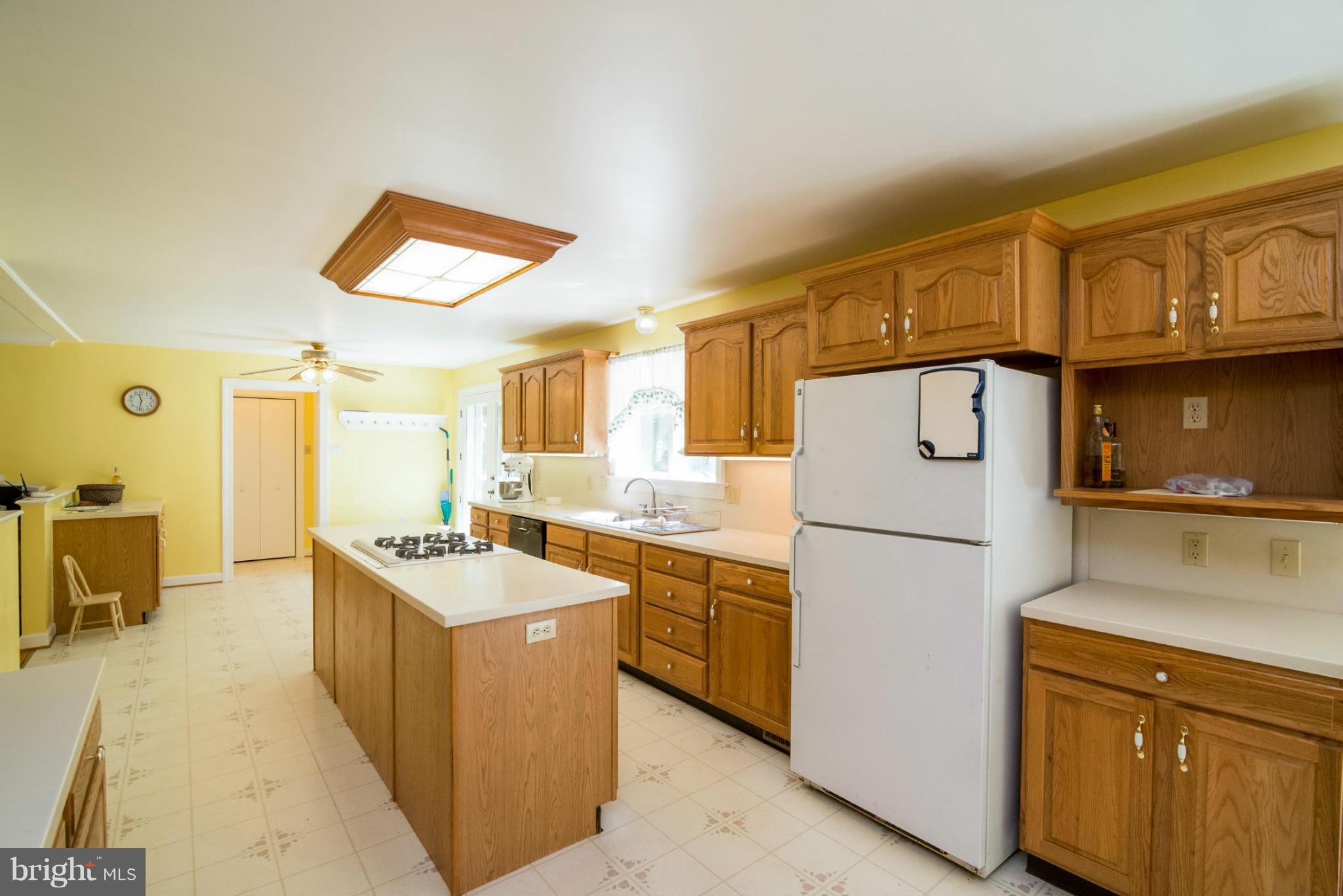 4011 Mills Road Sharpsburg, MD 21782 - Photo 9 of 30 Kitchen