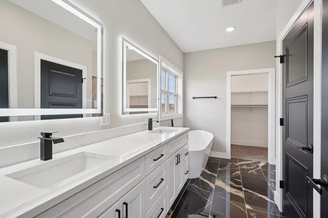 $585,000 | 264 Falcon Court, Sauk City, WI 53583