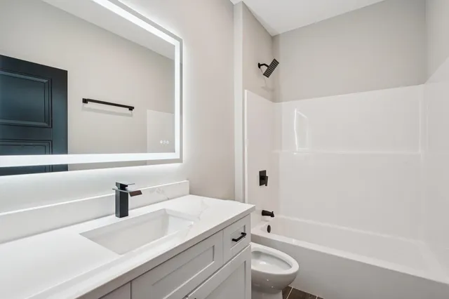 $585,000 | 264 Falcon Court, Sauk City, WI 53583