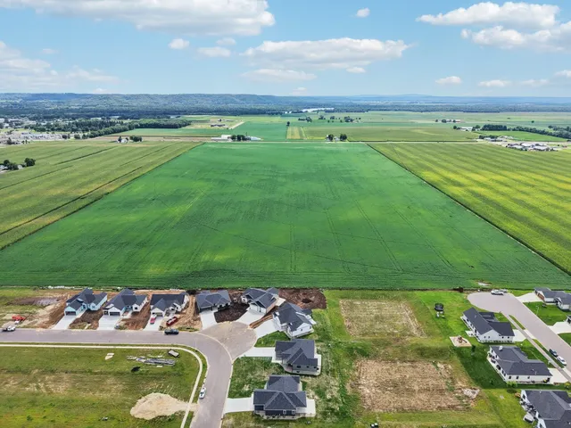 $585,000 | 264 Falcon Court, Sauk City, WI 53583