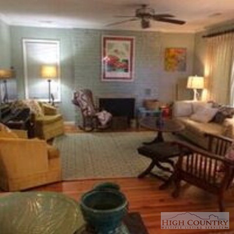 240 Rhododendron Loop Newland, NC 28657 - Photo 2 of 11 Gallery Image 2