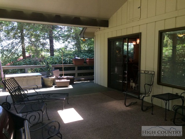 240 Rhododendron Loop Newland, NC 28657 - Photo 3 of 11 Gallery Image 3