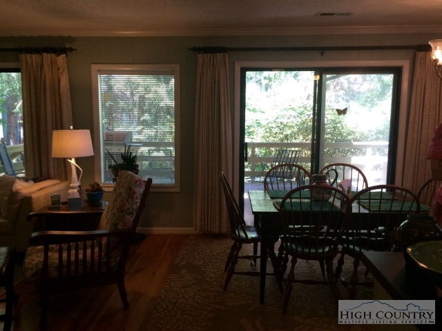 240 Rhododendron Loop Newland, NC 28657 - Photo 5 of 11 Gallery Image 5