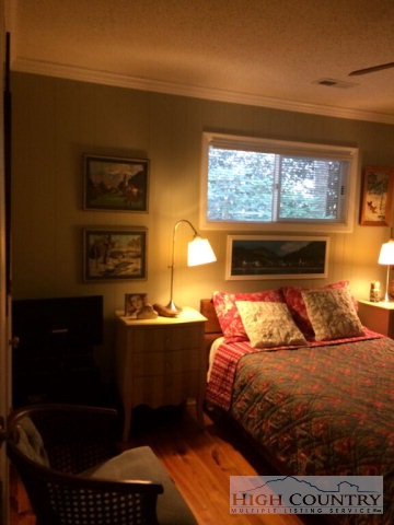 240 Rhododendron Loop Newland, NC 28657 - Photo 10 of 11 Gallery Image 10
