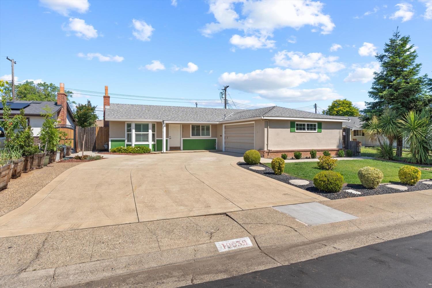 10539 Marcel Way Rancho Cordova, CA 95670 - Photo 3 of 32