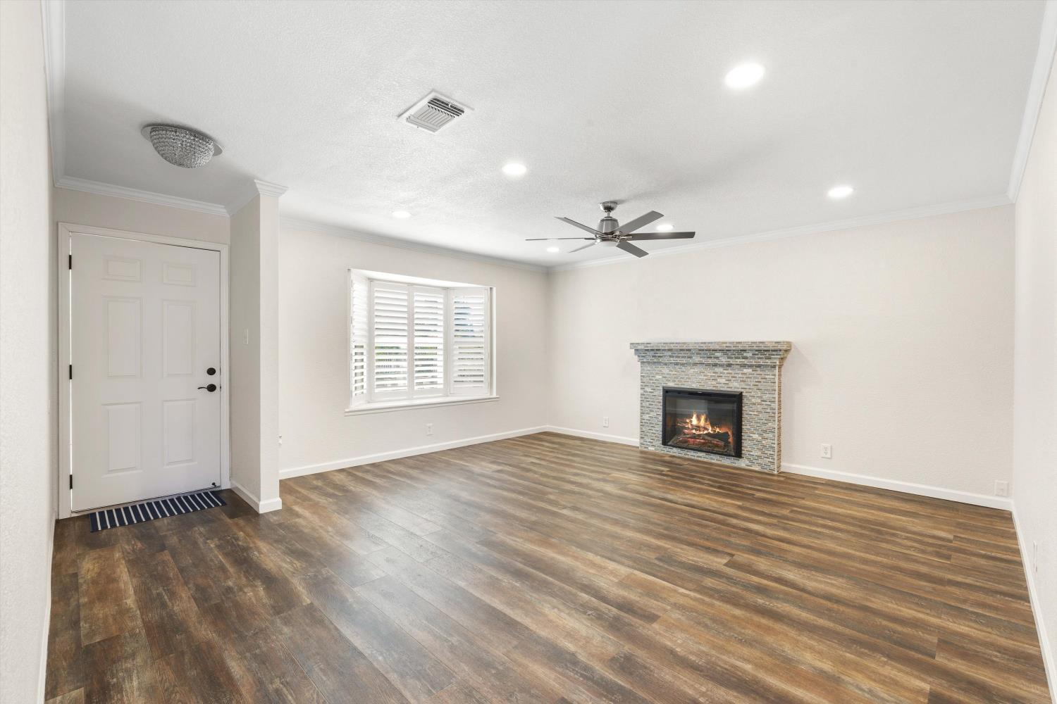 10539 Marcel Way Rancho Cordova, CA 95670 - Photo 7 of 32