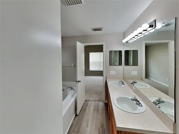 $1,959 | Undisclosed Address, Riverview, FL 33578