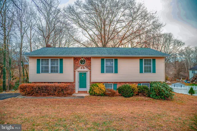 $400,000 | 4 Payton Court, Fredericksburg, VA 22405