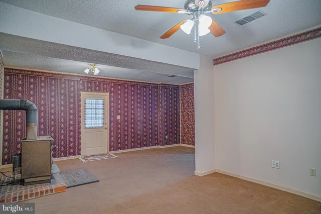 $400,000 | 4 Payton Court, Fredericksburg, VA 22405