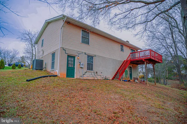 $400,000 | 4 Payton Court, Fredericksburg, VA 22405