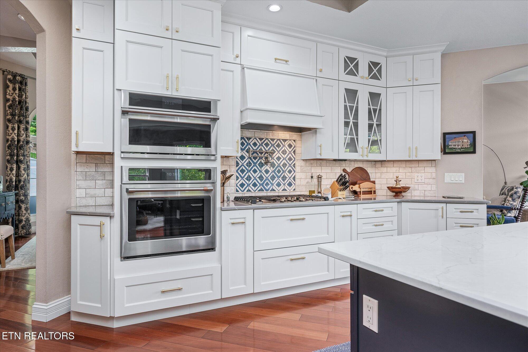 145 Pineridge Loop Crossville, TN 38558 - Photo 19 of 57 20 Kitchen