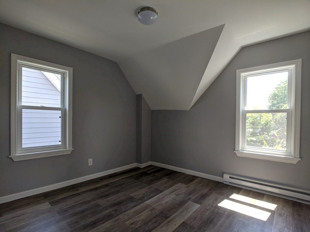41 Ladd Street Springfield, MA 01109 - Photo 17 of 26 Gallery Image 17