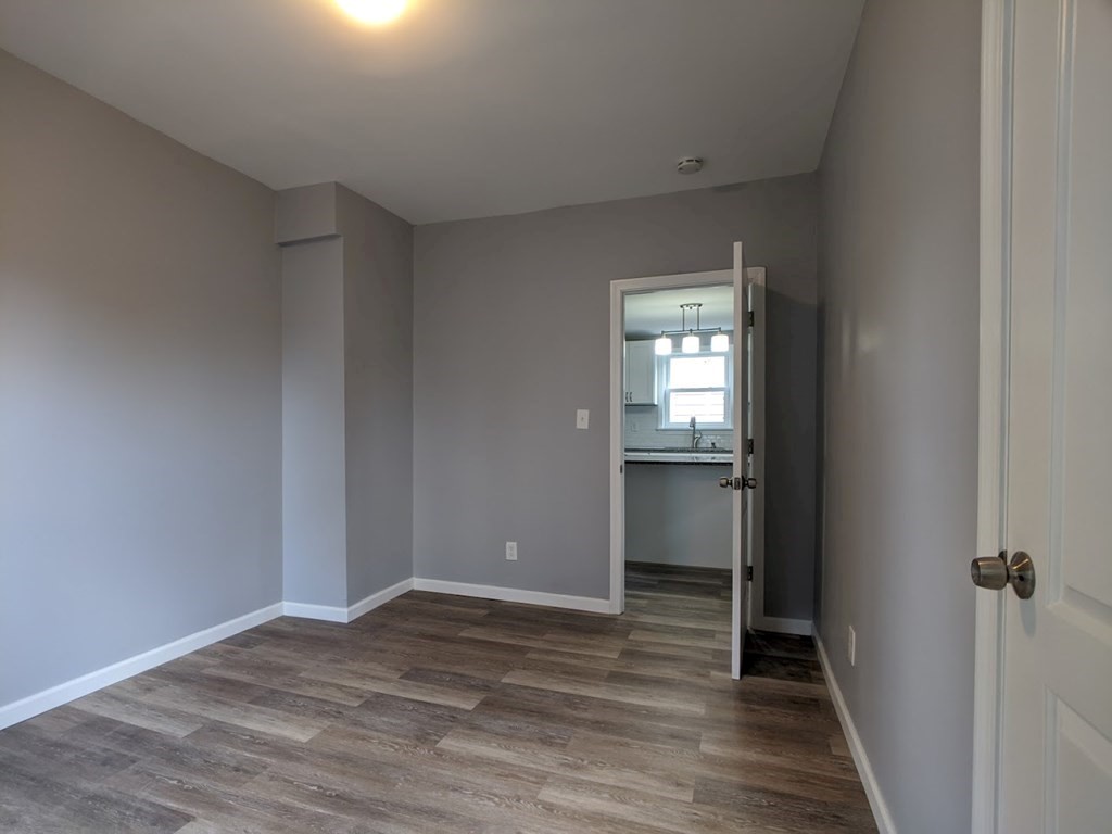 41 Ladd Street Springfield, MA 01109 - Photo 10 of 26 Gallery Image 10