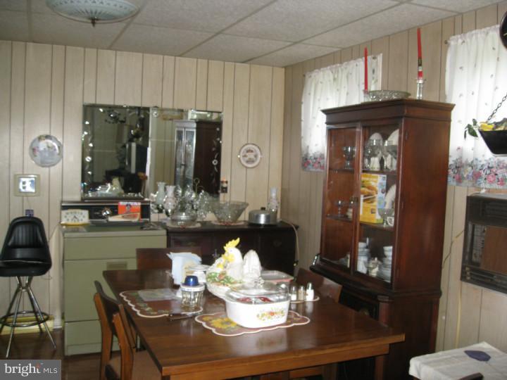 1498 Pitman Downer Road Williamstown, NJ 08094 - Photo 12 of 15 Breakfast Room