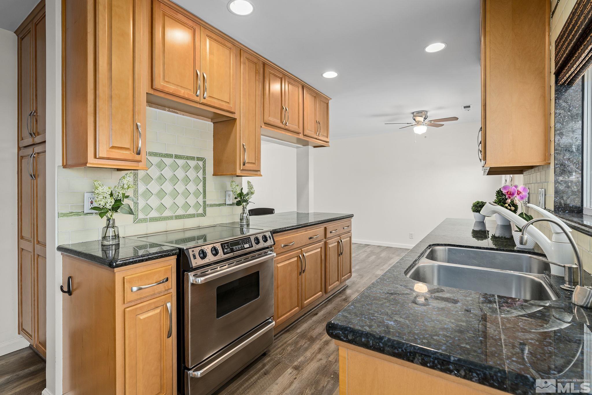 1199 Charles Drive Reno, NV 89509 - Photo 8 of 17 Photo 8