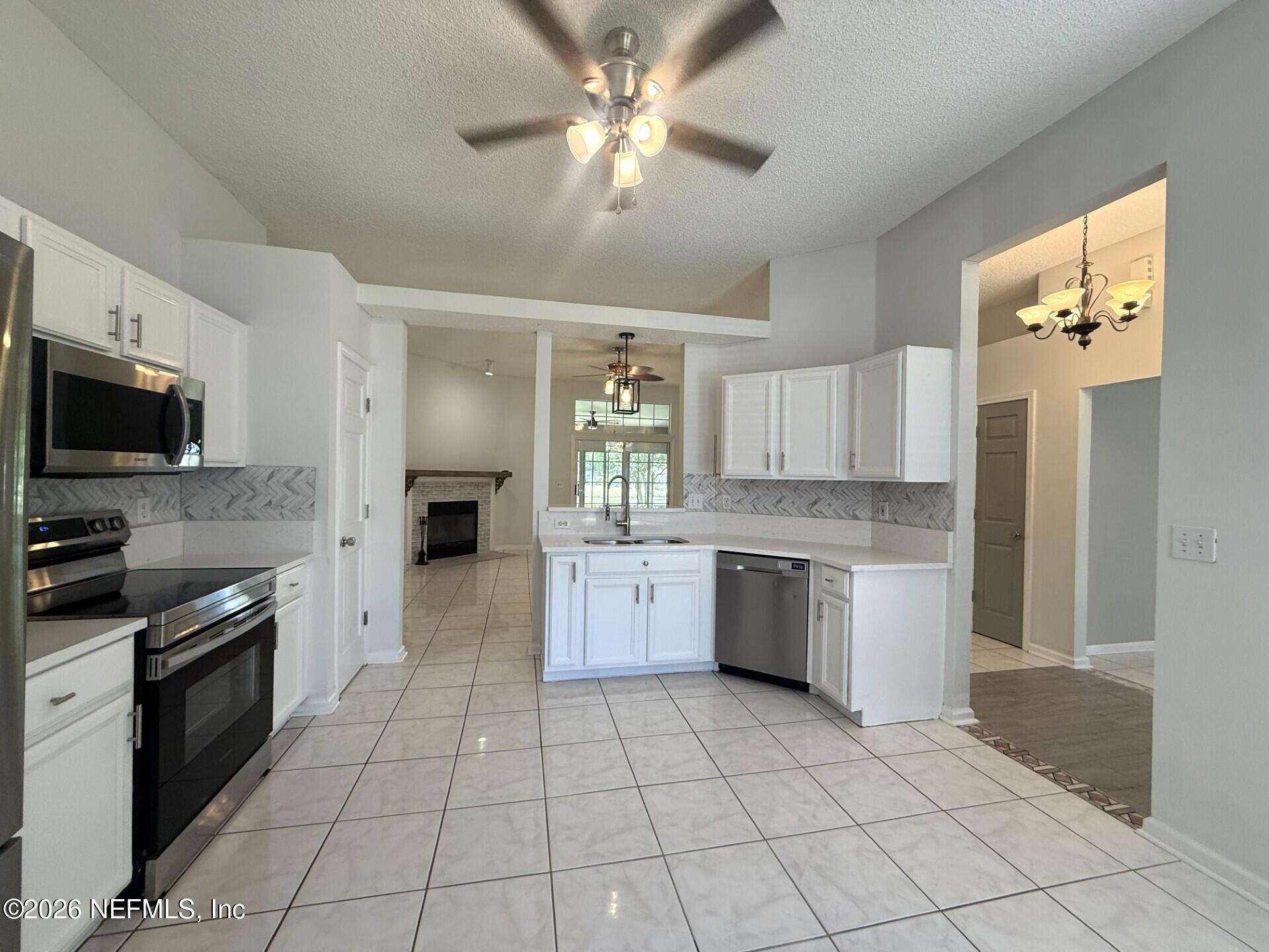 913 Mackinaw Trail St. Augustine, FL 32092 - Photo 19 of 65 04373d44-bb95-41cd-9168-f1db64b0640e