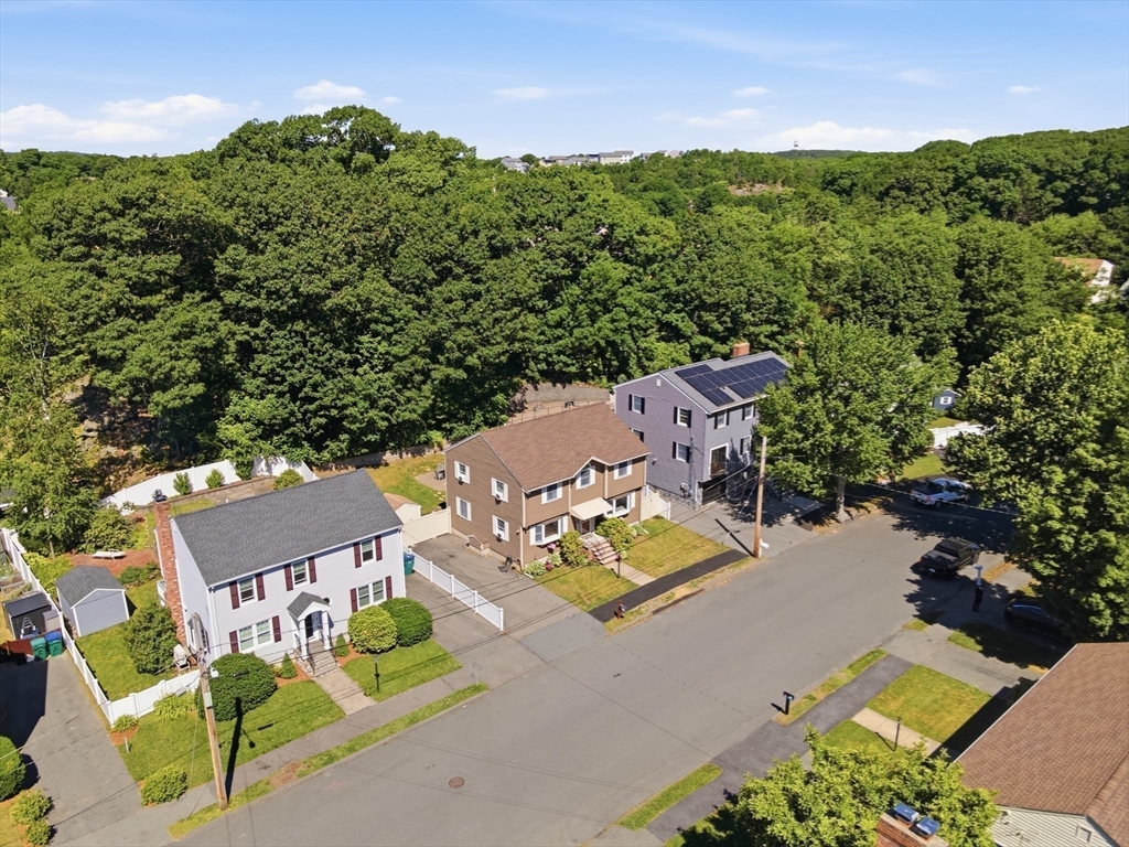 137 Maplewood Road Lynn, MA 01904 - Photo 35 of 39