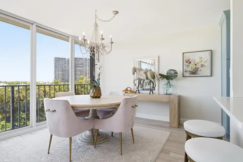 $646,000 | 122 Lakeshore Drive, Unit 433, North Palm Beach, FL 33408