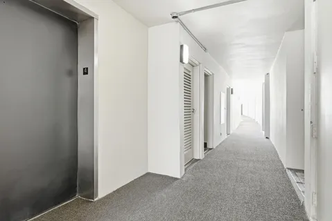 $646,000 | 122 Lakeshore Drive, Unit 433, North Palm Beach, FL 33408