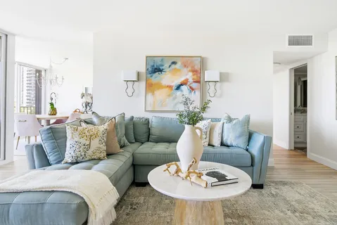 $646,000 | 122 Lakeshore Drive, Unit 433, North Palm Beach, FL 33408