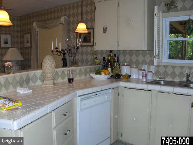 299 Freysville Road York, PA 17406 - Photo 4 of 9 Gallery Image 4