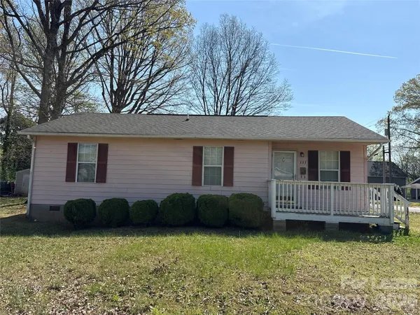 $1,550 | 333 East Todd Lane, Charlotte, NC 28208