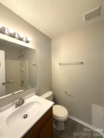 $1,550 | 333 East Todd Lane, Charlotte, NC 28208