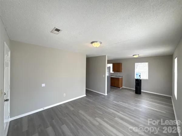 $1,550 | 333 East Todd Lane, Charlotte, NC 28208