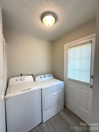 $1,550 | 333 East Todd Lane, Charlotte, NC 28208