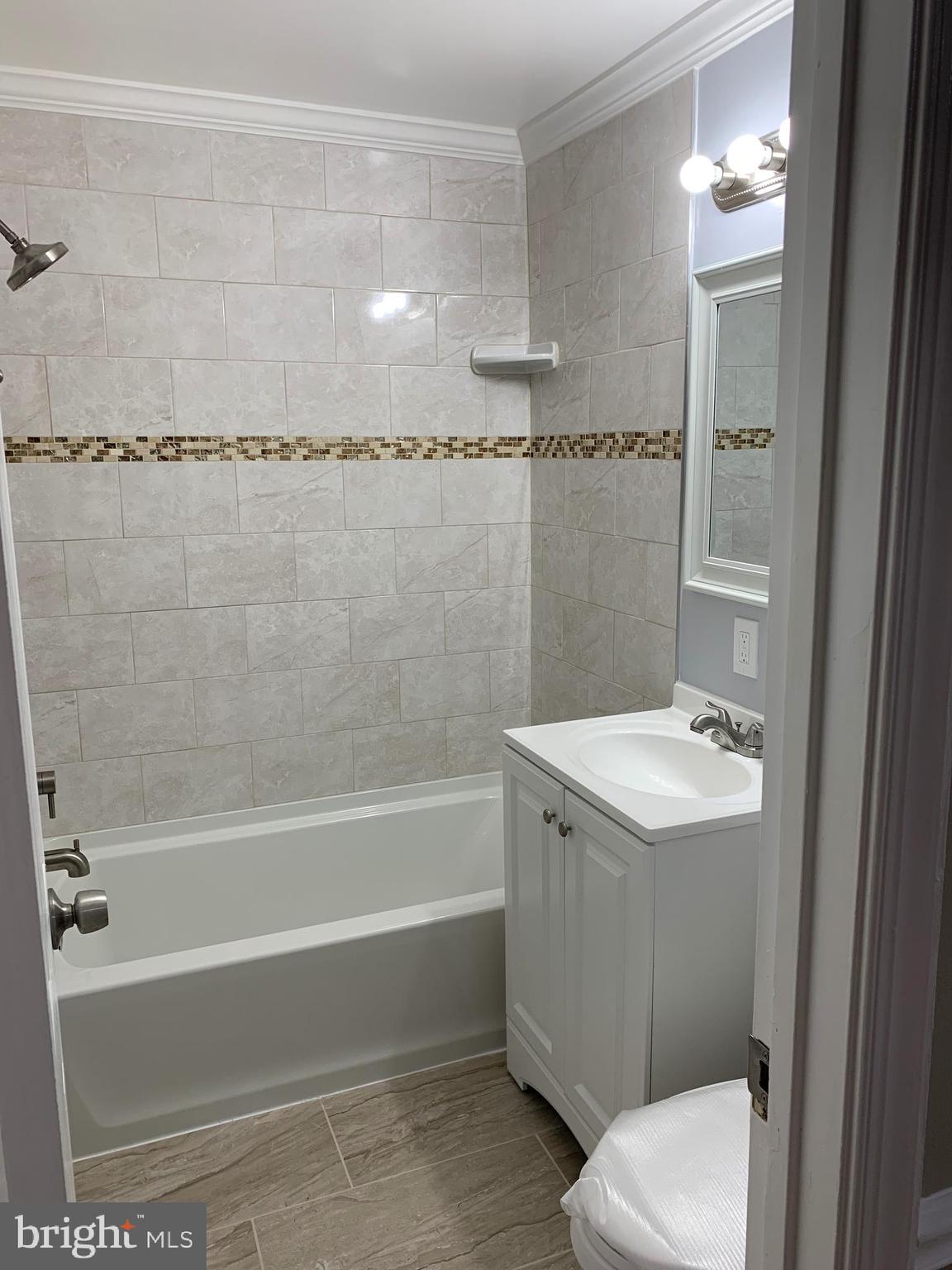 13124 Rock Ridge Lane Woodbridge, VA 22191 - Photo 16 of 20 Bathroom 2